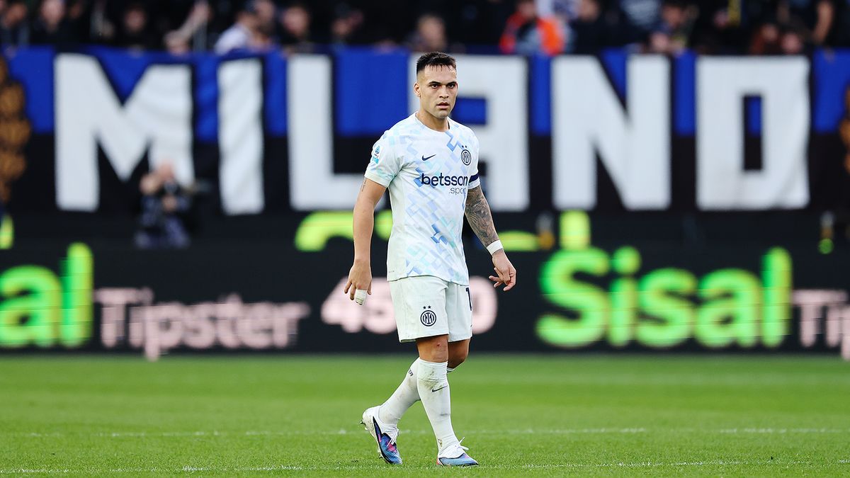 Лаутаро может пропустить месяц из-за растяжения икроножной мышц