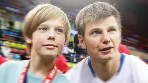 Несовершеннолетний сын Аршавина зарабатывает кучу денег всего за один вечер. Как ему это удается?