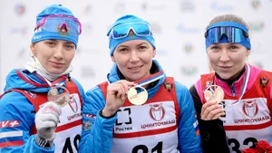 Биатлонистка Глазырина выиграла спринт на летнем чемпионате России. Она недавно отбыла дисквалификацию