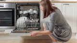 8 ошибок, из-за которых посудомоечная машина плохо отмывает посуду