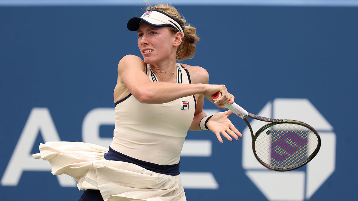 Александрова уверенно вышла в 1/4 финала турнира в Токио