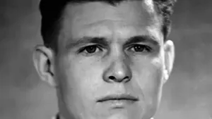 Родился в деревне, на глазах у всего мира переписал историю СССР, работал таксистом. История легенды ЦСКА Уколова