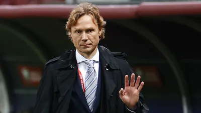 Валерий Карпин