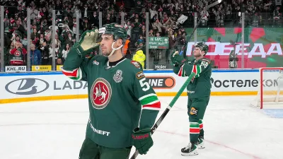 ХК Ак Барс Казань, Александр Хмелевски