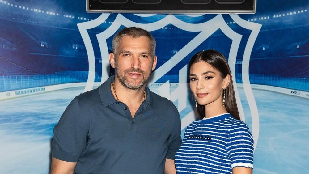 Жена Овечкина рассказала, как ее зовут на самом деле. Настоящее имя  не Анастасия