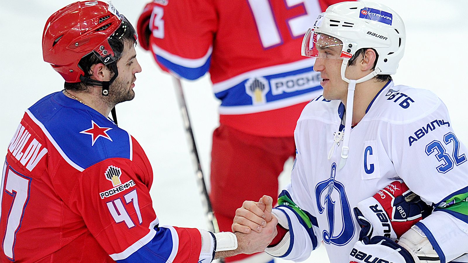 Sport 24 ru. Динамо ЦСКА хоккей. Марка КХЛ. ЦСКА Москва КХЛ. Зарплата Овечкина.