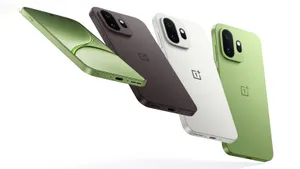 Новый компакт OnePlus 15T появился в России: флагманское железо и зарядка 100 Вт в комплекте — обзор смартфона