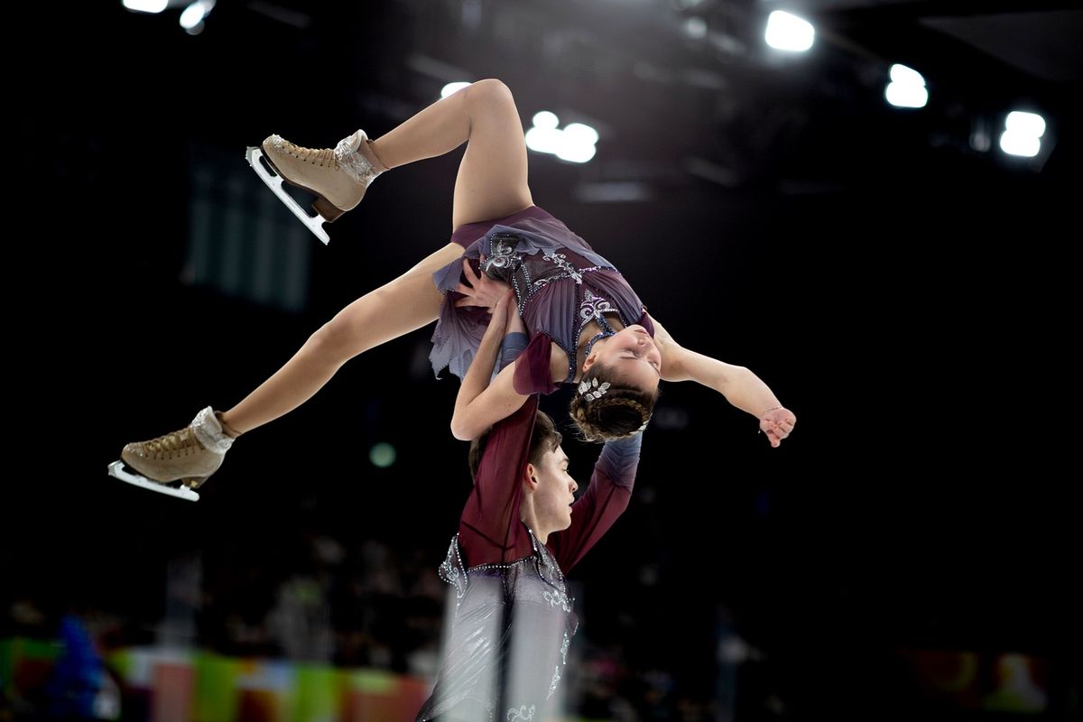 Губки бантиком Щербаковой, синие очки Косторной, Трусова в будоражащем топе. Воссоединение великого трио ТЩК: Фото