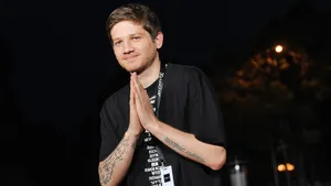 Российский режиссер снял англоязычный фильм с Моникой Беллуччи и актером из «Гарри Поттера»: «Варенье из бабочек»