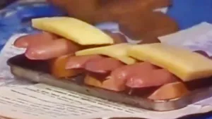 Оказывается, в СССР был свой уникальный рецепт американского хот-дога: понадобятся всего 3 ингредиента
