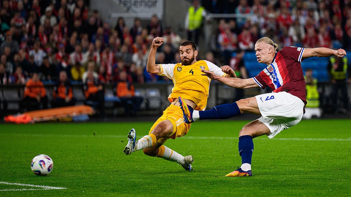 Холанд забил 50 голов за сборную в 46 играх. У Месси и Роналду на это ушло больше 100 матчей