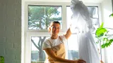 Перед стиркой замачиваю тюль в воде с солью: копеечный лайфхак возвращает изделию белоснежный вид