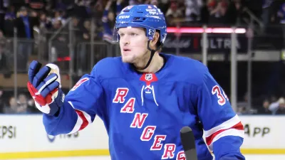 Артур Калиев