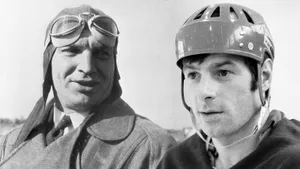 Одну легенду СССР назвали в честь другой: после подвигов летчика Чкалова великий игрок ЦСКА Харламов стал Валерием