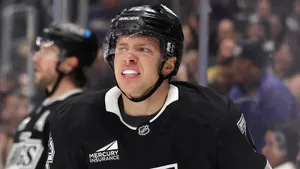 Панарин пытается затащить в плей-офф свой новый американский клуб! Сменил номер и обеспечил «Лос-Анджелесу» победу