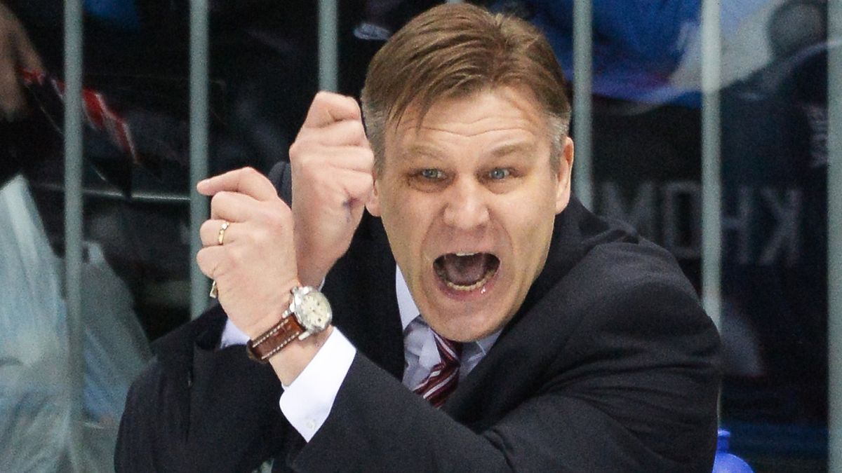 Гончаров: «Сумманен бежал на задний ряд к Александру Попову с криком, чтобы остановили самолет и высадили его»