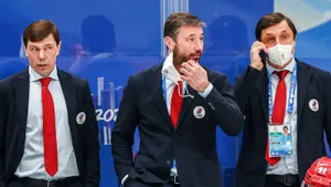 Сборная России заставила себя проклинать! Почему наши полетели на Олимпиаду на отдельном самолете?