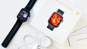 В серии HUAWEI WATCH FIT 4 впервые появилась Pro-версия: у них датчик ЭКГ, быстрая зарядка и сапфировое стекло