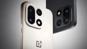 Цена OnePlus 15 упала до минимума: у флагмана чип с 4 млн в AnTuTu, шикарный экран 165 Гц и топовая съемка