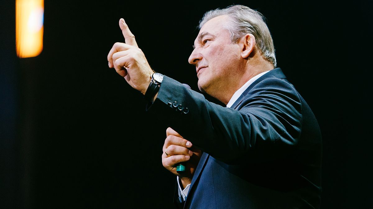 Третьяк: «Если в следующем году СВО закончится, хотим пригласить в Россию «Вашингтон»