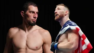 Страшные нокаутеры из Дагестана и Америки зарубятся в UFC. Магомедов и Пайфер умеют выносить с одного удара