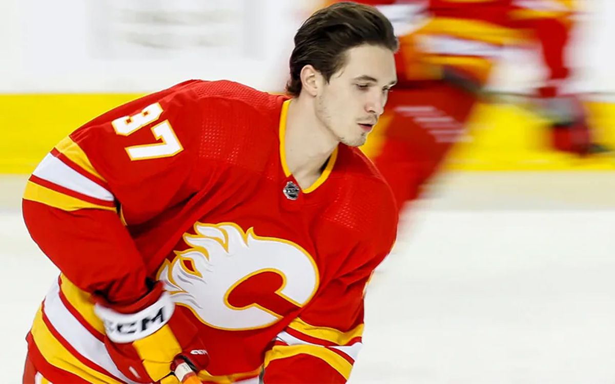 «Калгари» с Кузнецовым обыграл «Ванкувер»