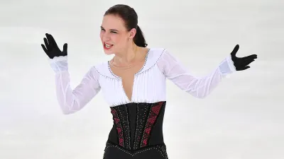 Алена Леонова
