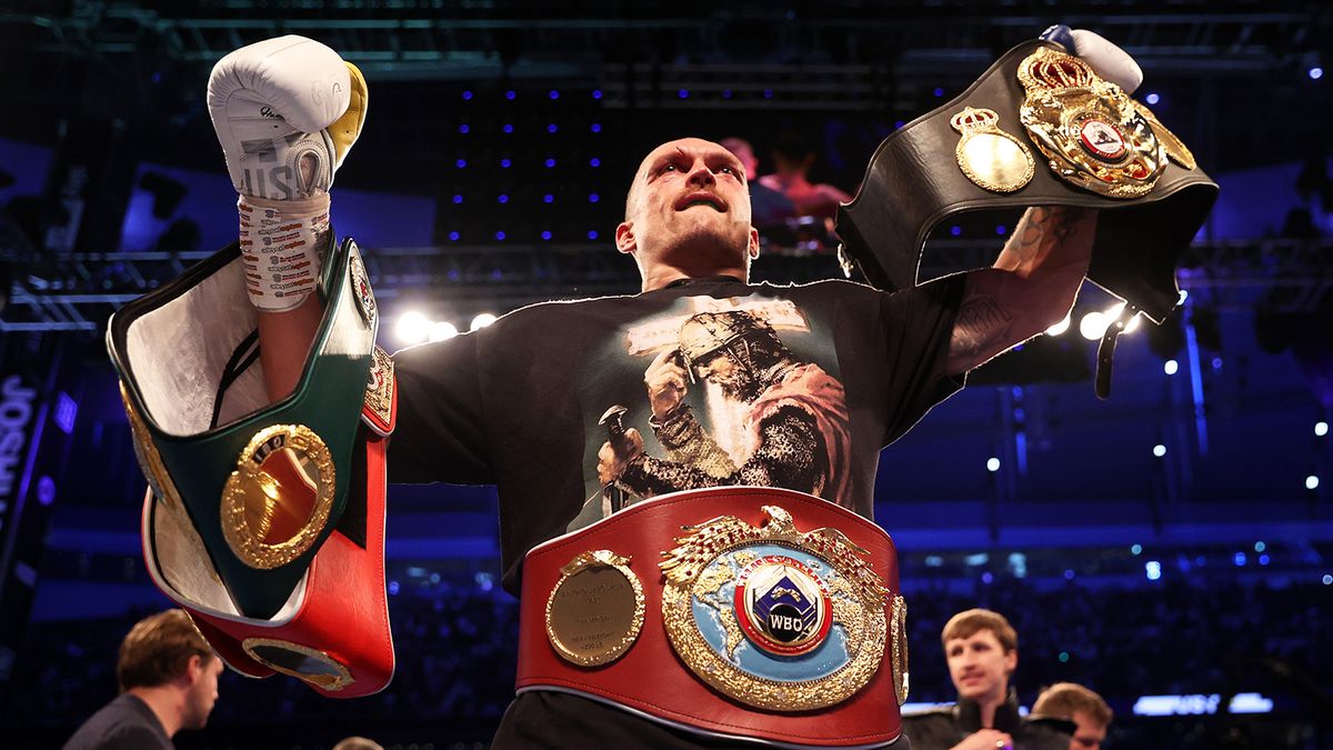 В WBC объяснили решение разрешить Усику провести защиту пояса против кикбоксера