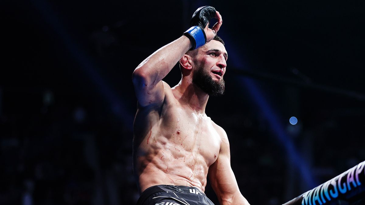 Российский боксер — о тренировках Чимаева: «У него экзоскелет вместо мышц»