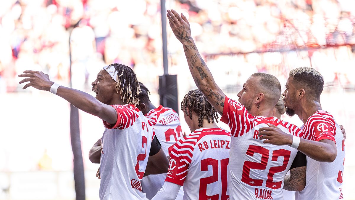 «РБ Лейпциг» обыграл «Штутгарт» и поднялся на вторую строчку Бундеслиги