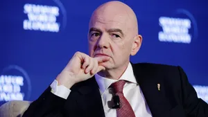 Кто против возвращения России, кто за и почему Инфантино тормозит решение: главное с Конгресса ФИФА