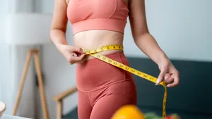 Подруга рассказала, как сбросила лишние килограммы без спорта и диет: метод 90-30-50 подойдет всем