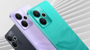 Хитовый бюджетник realme 14T оценили в 17300: у него батарея 6000 мА·ч, тотальная защита IP69, стереозвук и NFC