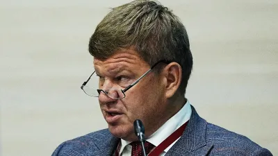 Дмитрий Губерниев