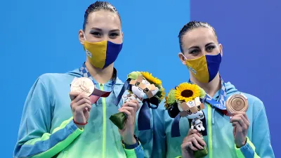 Синхронное плавание