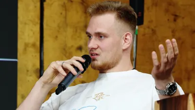 Илья Сафонов