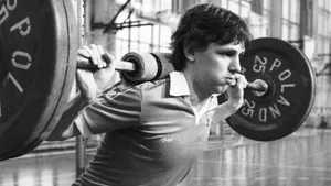 Жил в коммуналке, не мог позволить себе коньки, но прославился на весь мир! Как рос легенда ЦСКА Ларионов 