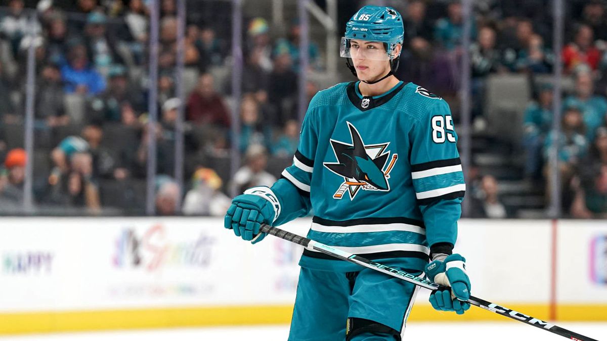 Гол Мухамадуллина и ассист Чернышова не спасли «Сан-Хосе» от поражения в матче с «Далласом»