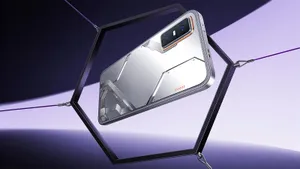 Появился в России дешевле 20000: смартфон Infinix GT 30 с игровыми триггерами — он отличается от Pro-версии