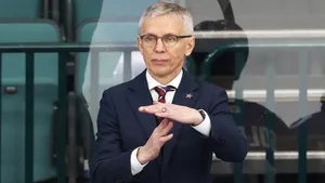 Великому Ларионову ничего не светит на льду чемпионов! Прогноз на «Локомотив» — СКА