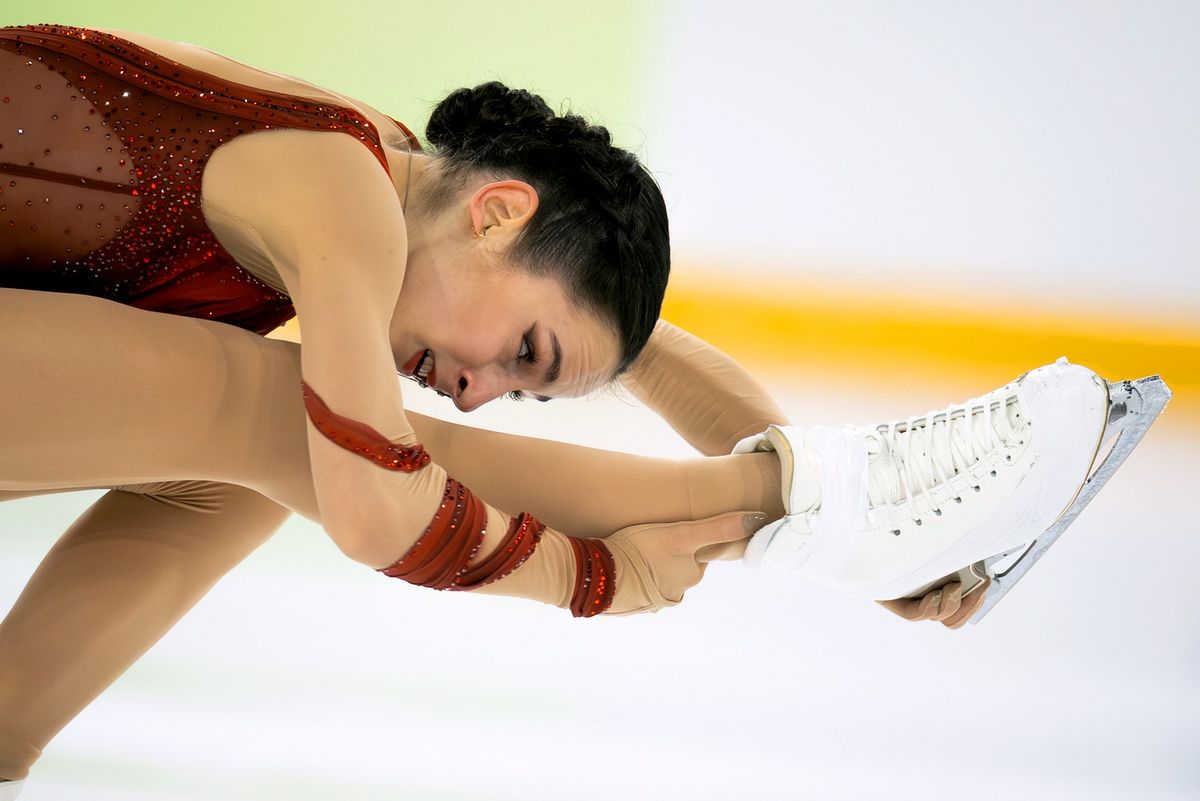 Губки бантиком Щербаковой, синие очки Косторной, Трусова в будоражащем топе. Воссоединение великого трио ТЩК: Фото