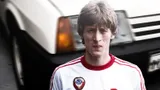 На какой машине ездил легендарный футболист СССР за границей. Его заставили взять очень странное авто 