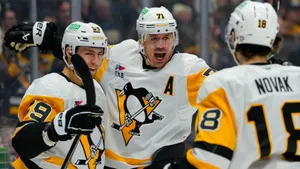 Малкин грохнул исторический рекорд в США — такого не было ни разу за 59 лет! Русский ветеран забивает без остановки