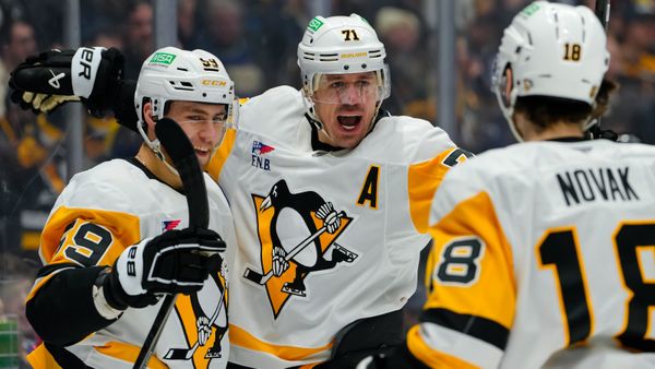 Америка не видела такого целых 4 года: Малкин и Кросби вернулись в плей-офф — им помог русский новичок «Питтсбурга»