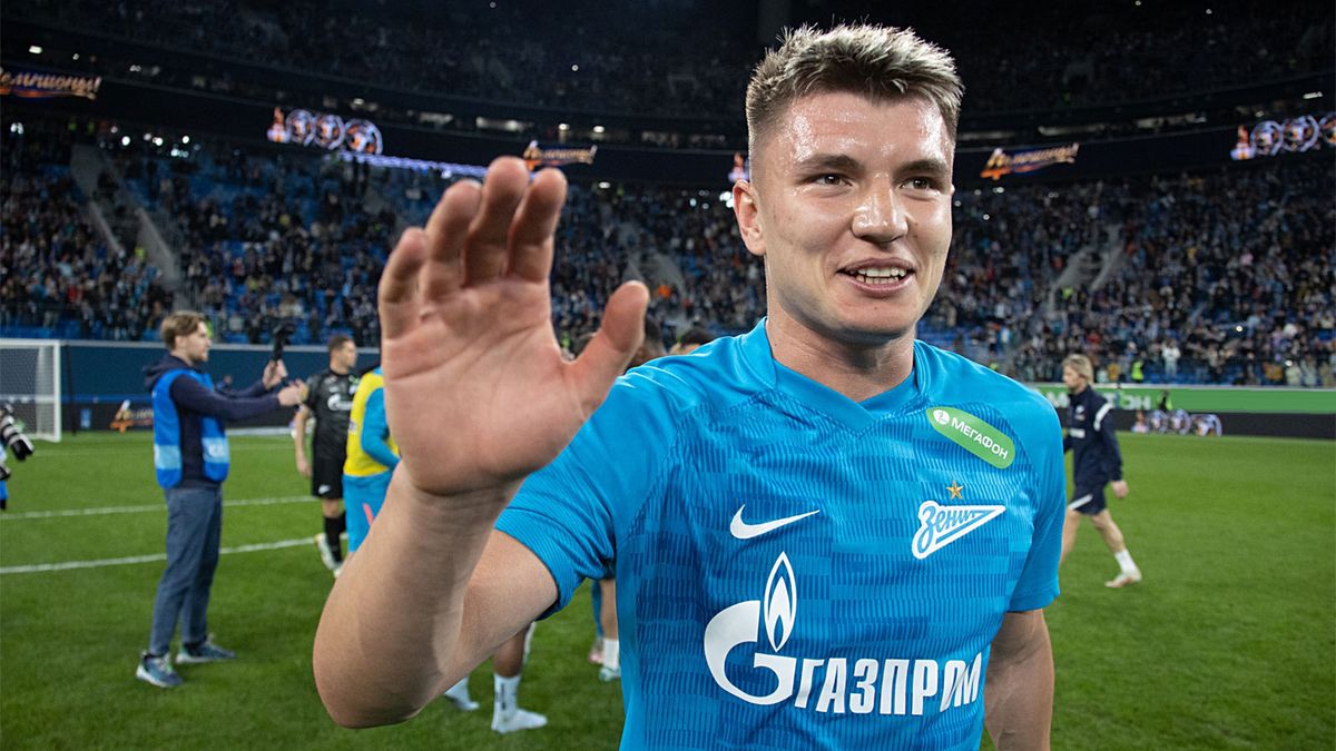 Футболиста Зенита, оштрафованного за оскорбительную кричалку про Спартак, признали Джентльменом года