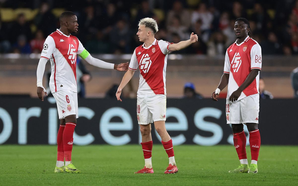 Головин нарушил контракт с фирмой Nike — американцы пожаловались Слуцкому