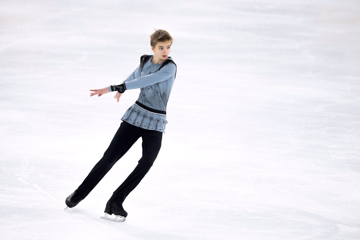 Губки бантиком Щербаковой, синие очки Косторной, Трусова в будоражащем топе. Воссоединение великого трио ТЩК: Фото