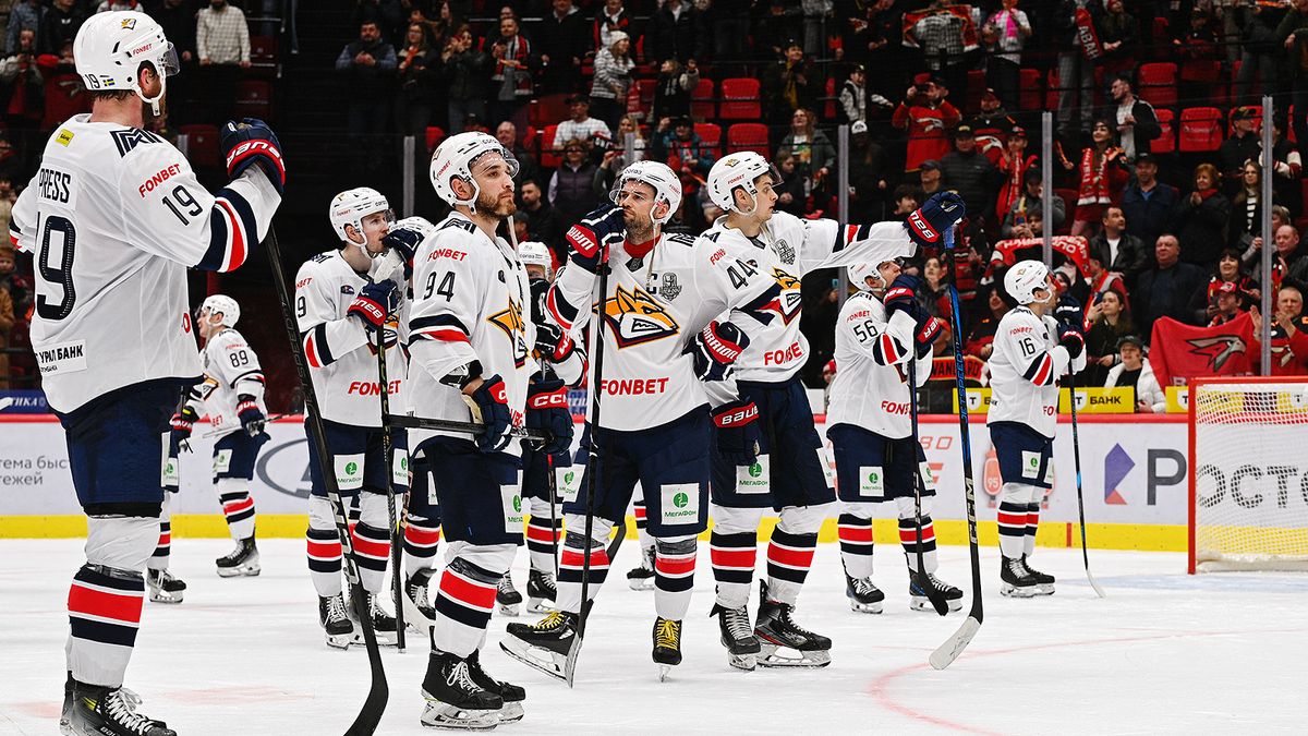 «Металлург» выиграл у «Спартака» в Москве, Михайлис набрал 4 очка