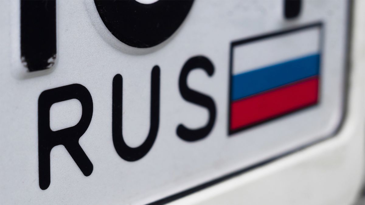 Автомобильные номера этого образца придется заменить: что сказано в законе