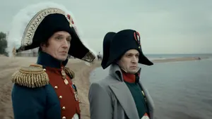 Посмотрела фильм «Охота на императора»: монахи стреляют, Наполеон страдает